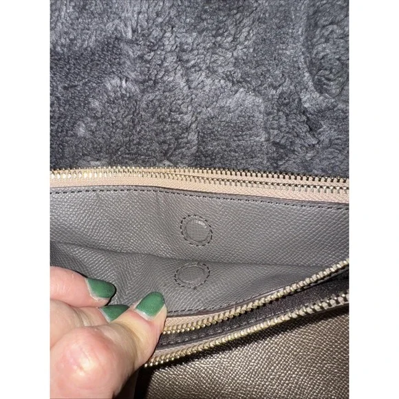 Coach Metallic Leather Wristlet Clutch Gold Zip Pouch Authentic - Picture 9 of 12